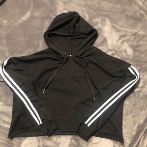 CROPPED HOODIE